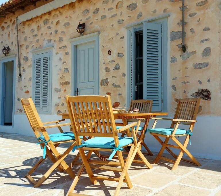 Christina'S Stone House Apartment Hydra  Exterior foto